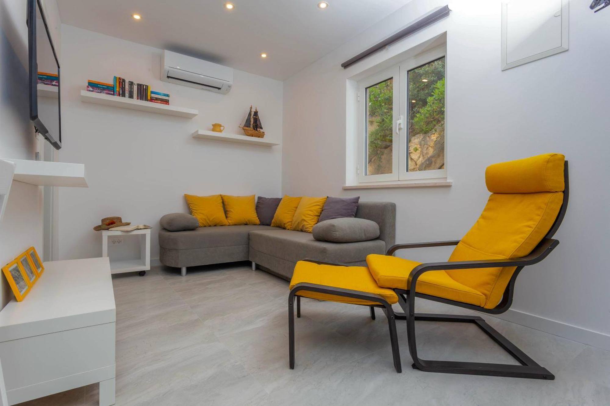 Apartments Tatjana Dominis ฮวาร์ ภายนอก รูปภาพ