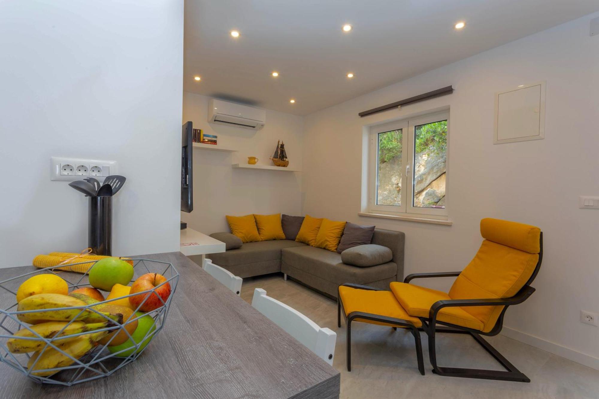 Apartments Tatjana Dominis ฮวาร์ ภายนอก รูปภาพ